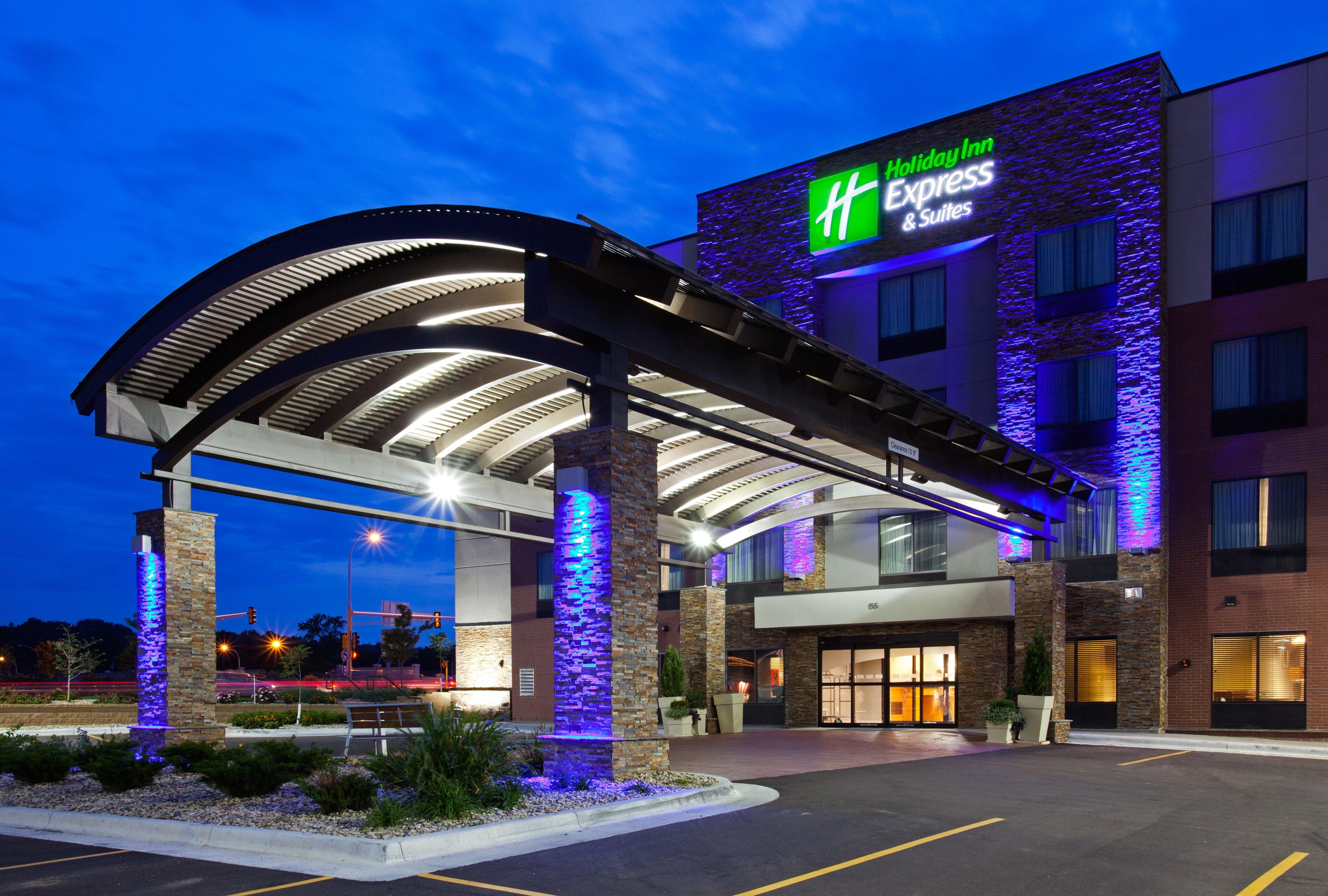 Holiday Inn Express And Suites Rochester West-Medical Center, An Ihg Hotel Kültér fotó